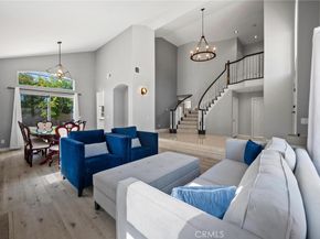 17543 Saticoy St, Northridge CA 91325