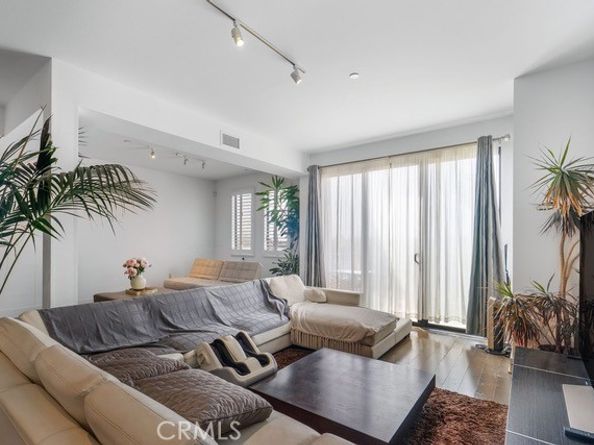 1817 Prosser Avenue 503, Los Angeles CA 90025