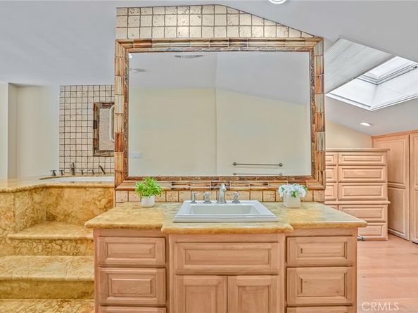 615 Esplanade 407, Redondo Beach CA 90277