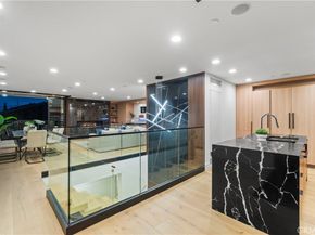 214 El Porto Street, Manhattan Beach CA 90266