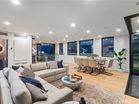 214 El Porto Street, Manhattan Beach CA 90266