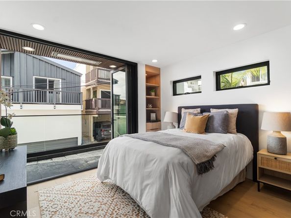 214 El Porto Street, Manhattan Beach CA 90266