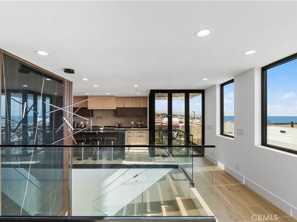 214 El Porto Street, Manhattan Beach CA 90266