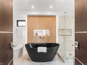 214 El Porto Street, Manhattan Beach CA 90266