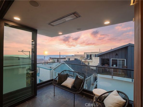 214 El Porto Street, Manhattan Beach CA 90266