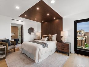 214 El Porto Street, Manhattan Beach CA 90266