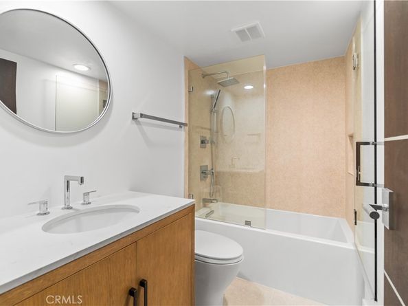 214 El Porto Street, Manhattan Beach CA 90266