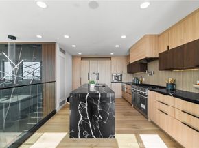 214 El Porto Street, Manhattan Beach CA 90266