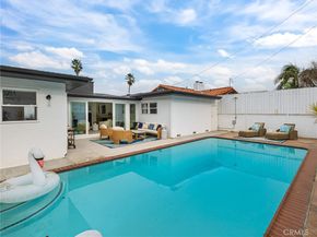 320 Calle Mayor, Redondo Beach CA 90277