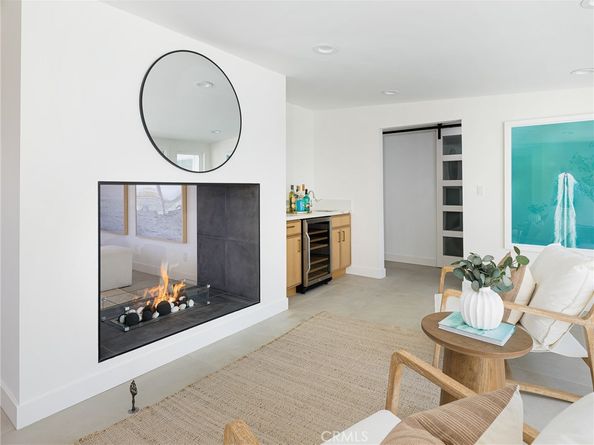 320 Calle Mayor, Redondo Beach CA 90277