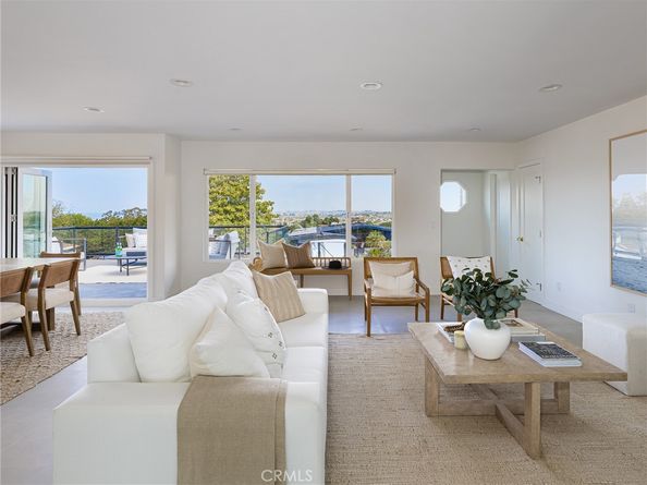 320 Calle Mayor, Redondo Beach CA 90277