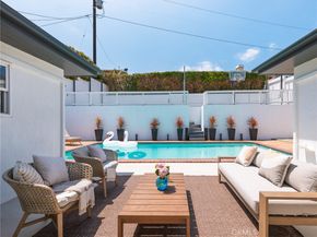 320 Calle Mayor, Redondo Beach CA 90277