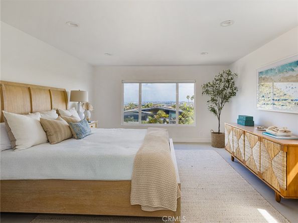 320 Calle Mayor, Redondo Beach CA 90277