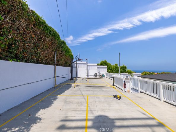 320 Calle Mayor, Redondo Beach CA 90277