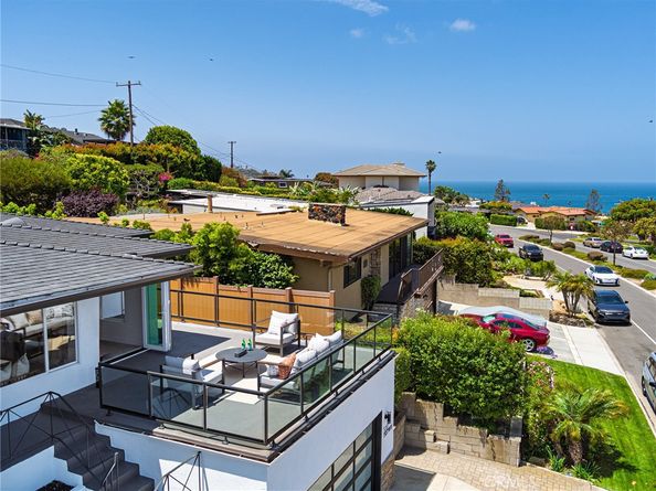 320 Calle Mayor, Redondo Beach CA 90277