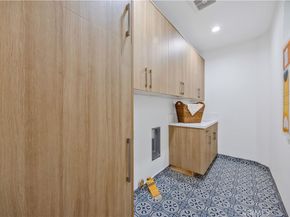 2420 Ives Lane A, Redondo Beach CA 90278