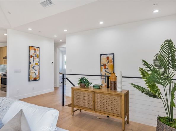 2420 Ives Lane A, Redondo Beach CA 90278
