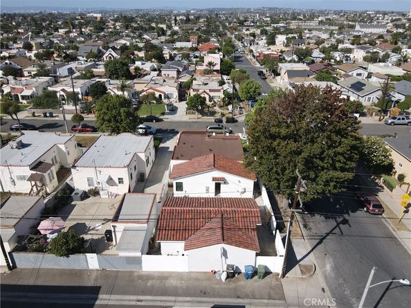 500 W Buckthorn Street, Inglewood CA 90301