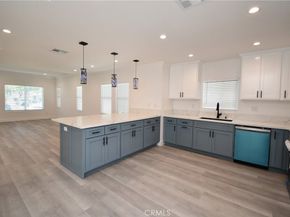 500 W Buckthorn Street, Inglewood CA 90301