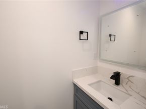 500 W Buckthorn Street, Inglewood CA 90301