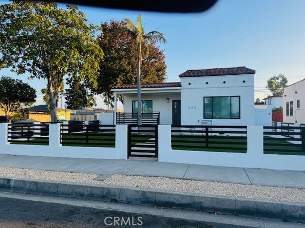 500 W Buckthorn Street, Inglewood CA 90301