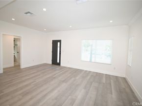 500 W Buckthorn Street, Inglewood CA 90301