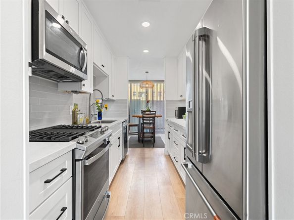 1 3rd Pl 2, Long Beach CA 90802