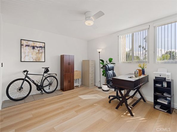 1 3rd Pl 2, Long Beach CA 90802