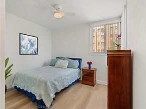 1 3rd Pl 2, Long Beach CA 90802