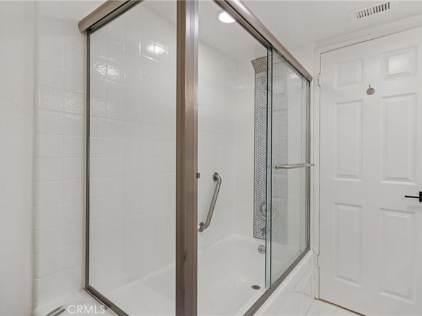 1 3rd Pl 2, Long Beach CA 90802