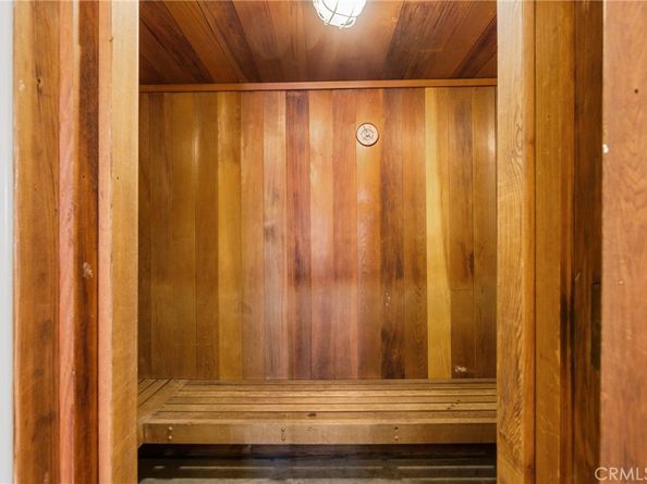 1 3rd Pl 2, Long Beach CA 90802