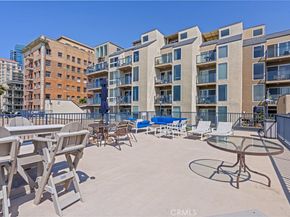 1 3rd Pl 2, Long Beach CA 90802