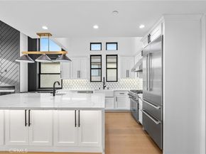 110 S Irena Avenue A, Redondo Beach CA 90277