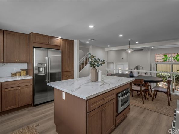 13241 FIJI Way C, Marina Del Rey CA 90292