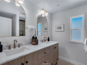 13241 FIJI Way C, Marina Del Rey CA 90292