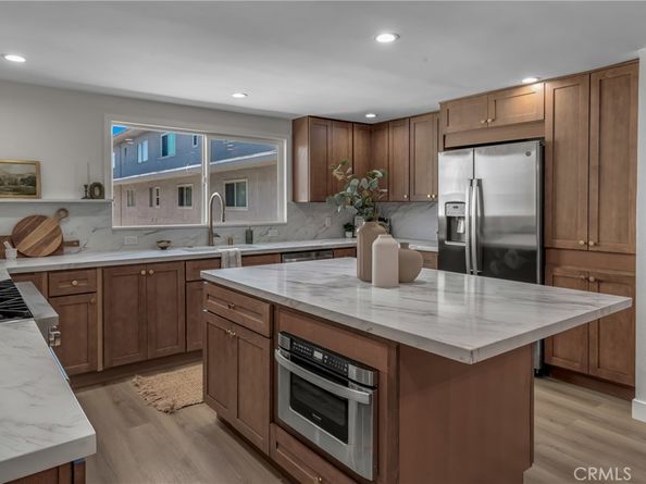 13241 FIJI Way C, Marina Del Rey CA 90292