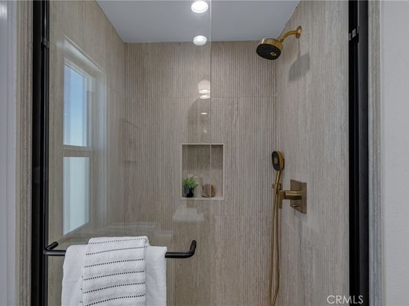 13241 FIJI Way C, Marina Del Rey CA 90292