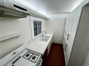 1730 N Kenmore Avenue, Los Angeles CA 90027