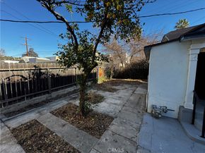 1730 N Kenmore Avenue, Los Angeles CA 90027