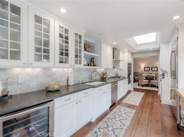 1 Santa Rosa Court, Manhattan Beach CA 90266