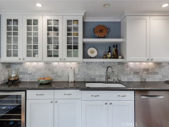 1 Santa Rosa Court, Manhattan Beach CA 90266