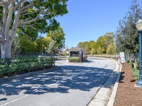 1 Santa Rosa Court, Manhattan Beach CA 90266