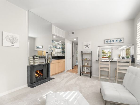 1927 Glendon 301, Los Angeles CA 90025