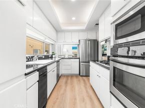 1927 Glendon 301, Los Angeles CA 90025