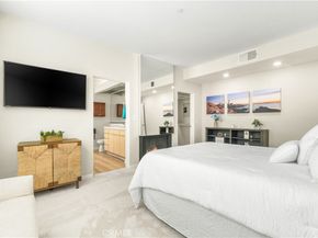 1927 Glendon 301, Los Angeles CA 90025