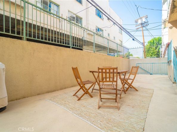 1927 Glendon 301, Los Angeles CA 90025