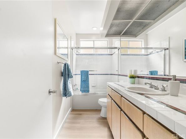 1927 Glendon 301, Los Angeles CA 90025