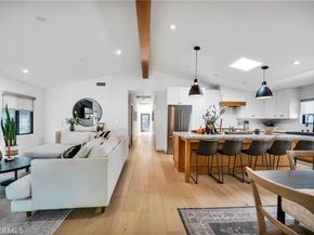 966 Rosecrans Avenue, Manhattan Beach CA 90266