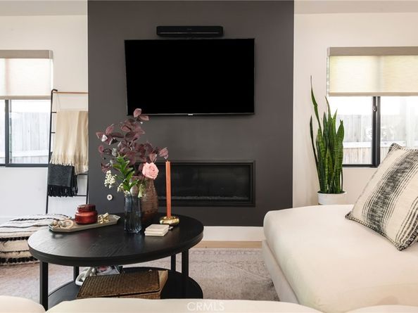 966 Rosecrans Avenue, Manhattan Beach CA 90266