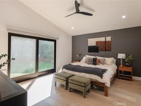 966 Rosecrans Avenue, Manhattan Beach CA 90266